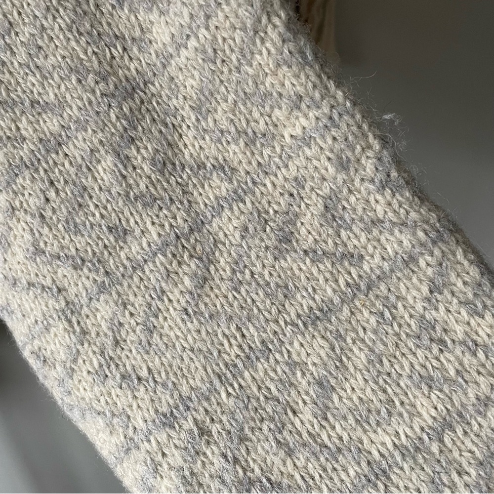 Vintage GAP 100% Wool Crewneck Knit Sweater Chunky Thick Nordic Geometric 90s - Picture 4 of 10